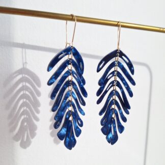 Boucles Pocahontas (feuilles bleu foncé)