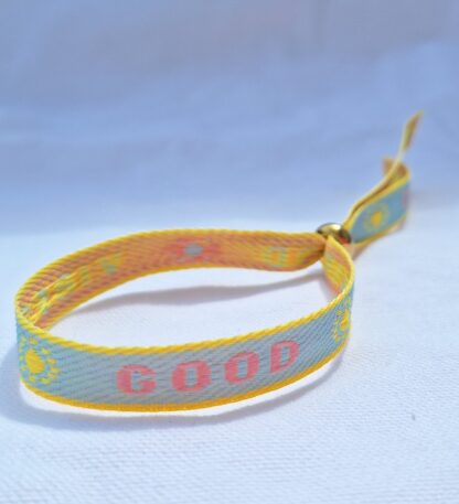 Bracelet Ruban "Good Vibes" (bleu clair, rose et jaune)