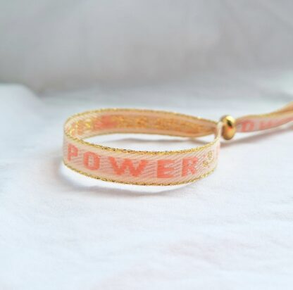Bracelet Ruban "Girl Power" (beige, rose et doré) – Image 2